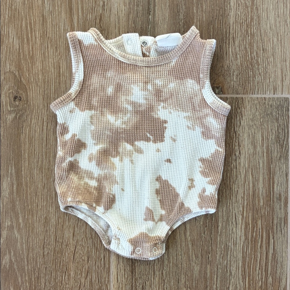 Tie-Dye Waffle Knit Baby One-Piece Romper - Tan/White